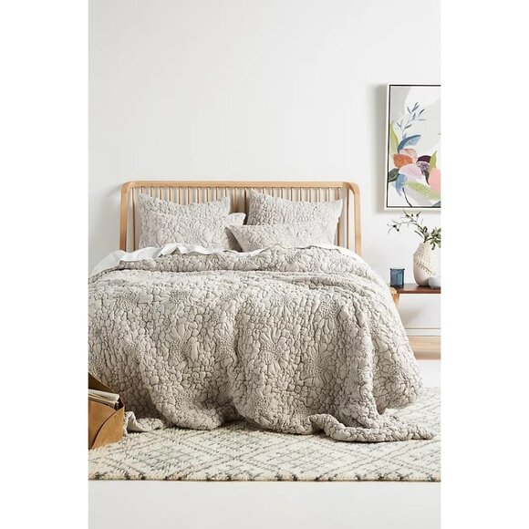 Anthroplogie Textured Piazza Quilt in Soft Gray King Size - Picture 1 of 3